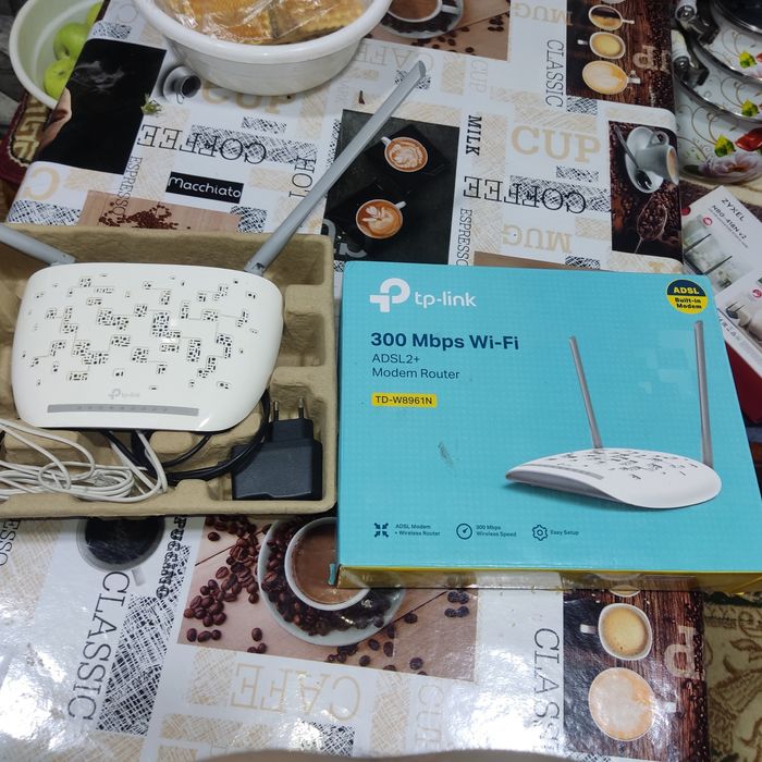 Продаются два вай фай полтора,в связи закрытия офиса