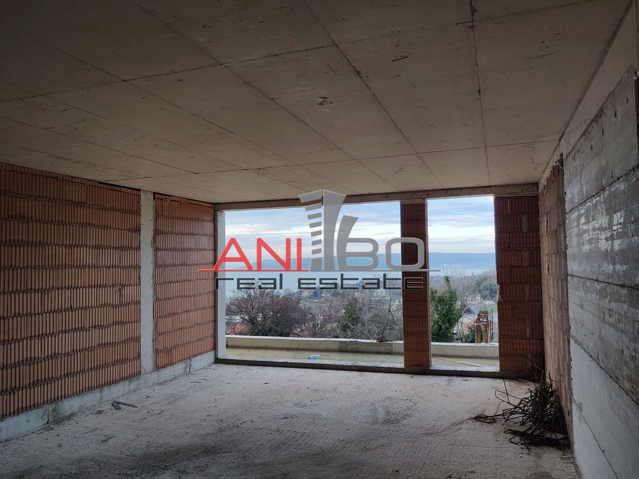 Продава се Четиристаен апартамент в Варна, Бриз - 153 кв.м за 2099 €/кв.м - Снимка #7