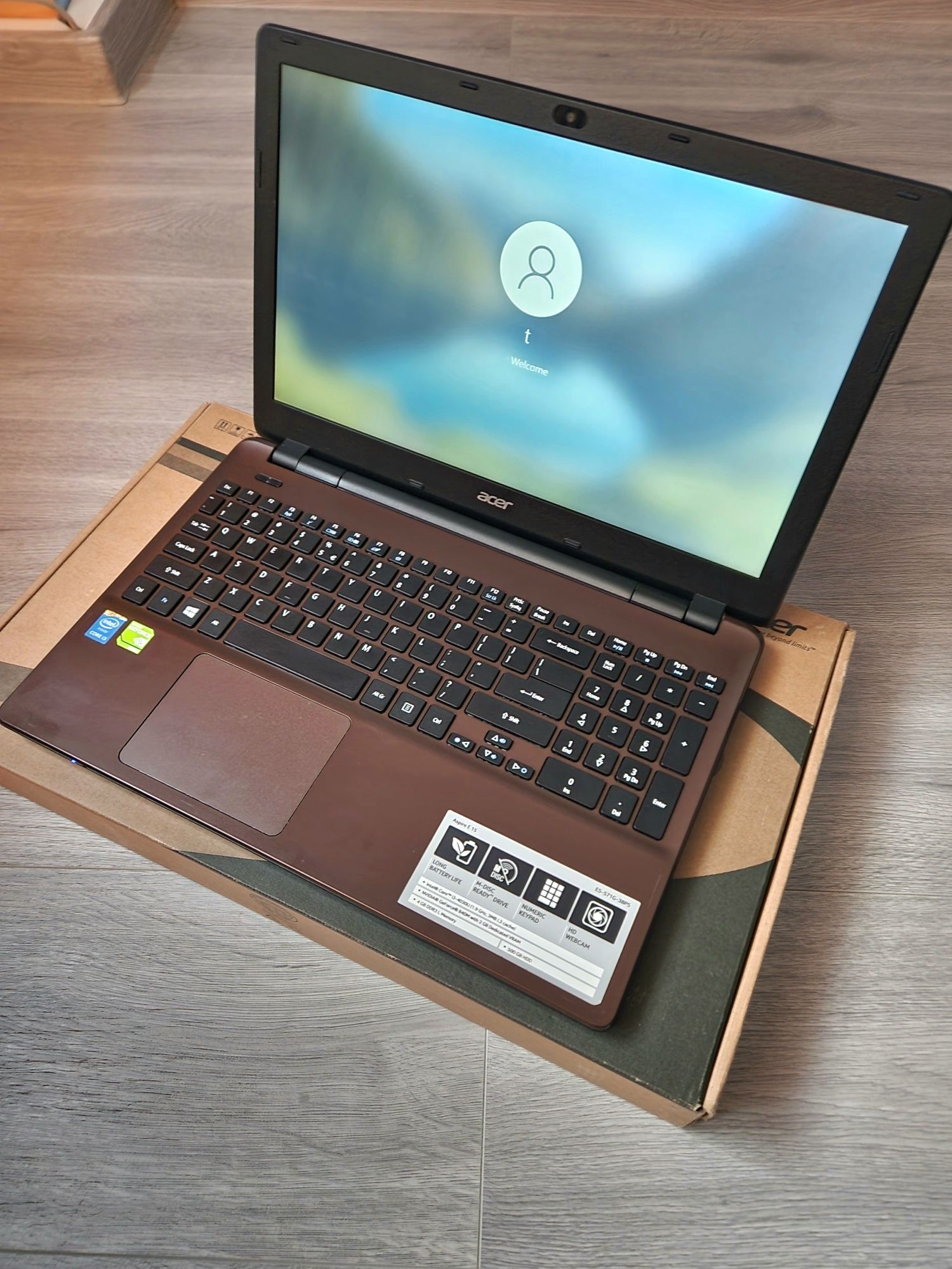 Laptop Acer Aspire E5-571G-36SU