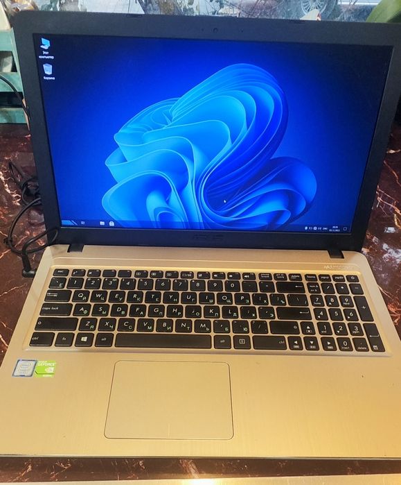 Продам ноутбук asus s510u Core I5