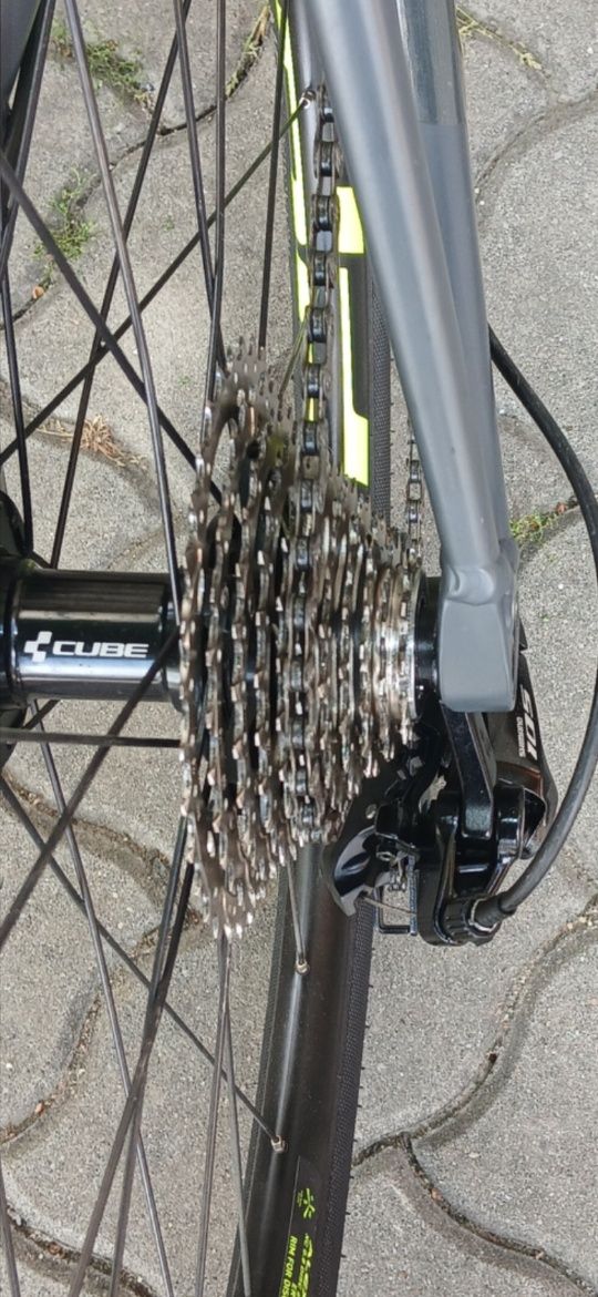 Шосеен, CUBE Cross Race, Гравел, 28,цола  2×11 ск, шимано105,,раз,М 53