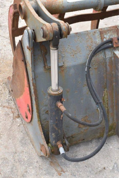 Cupa cu ghiare pelican incarcator frontal tractor