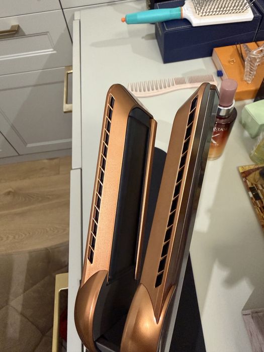 Dyson Airstrait Cupru