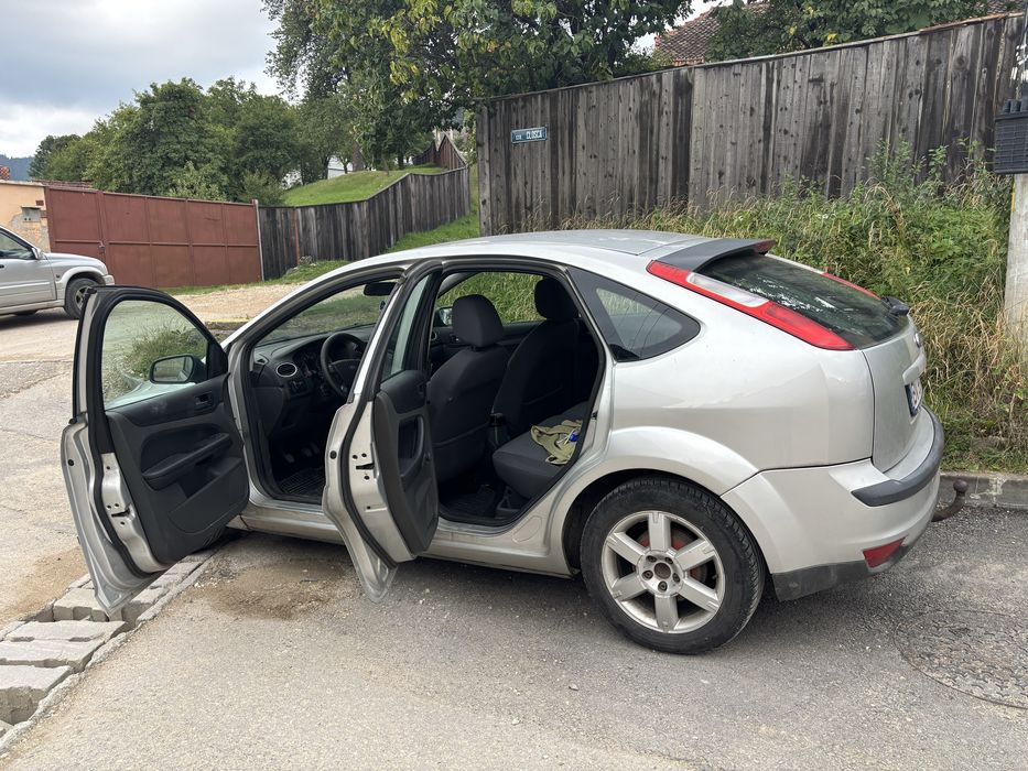 Ford Focus 1.6 benzină MKII