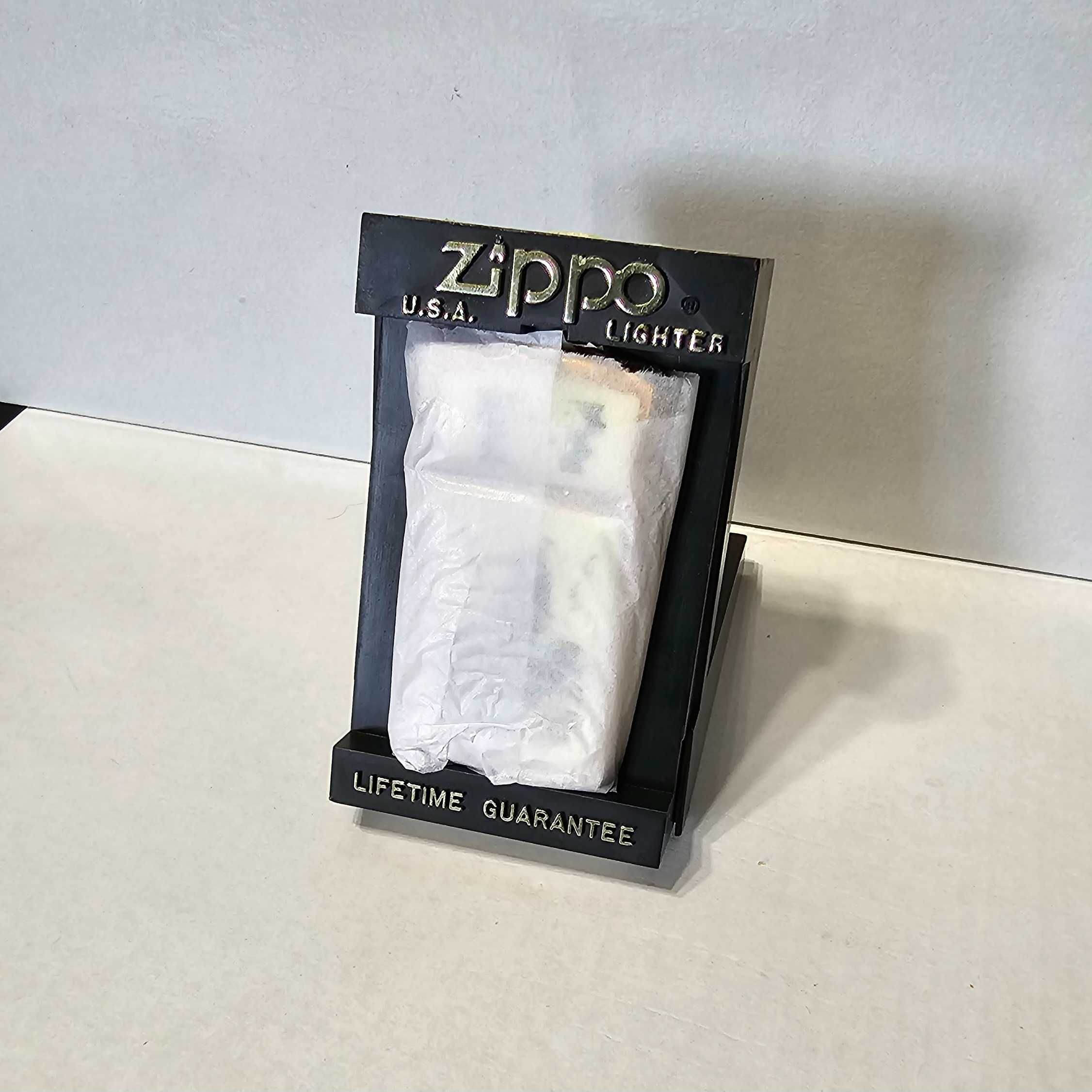 ZIPPO Limited Edition - Ceramic Scrimshaw - Brass Slim - NEW