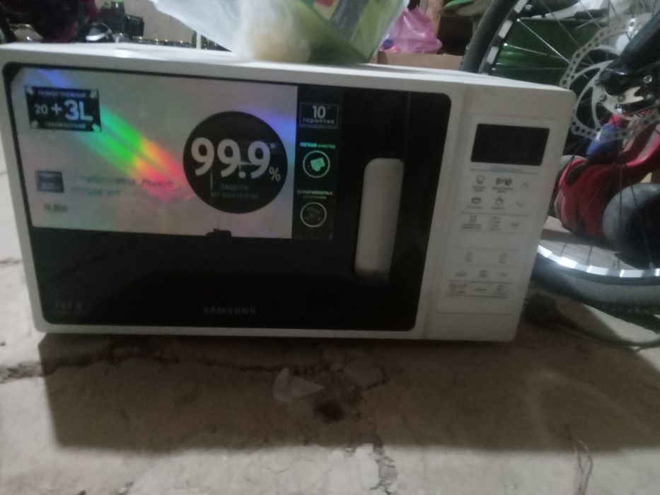 Микроволновка SAMSUNG сотилади