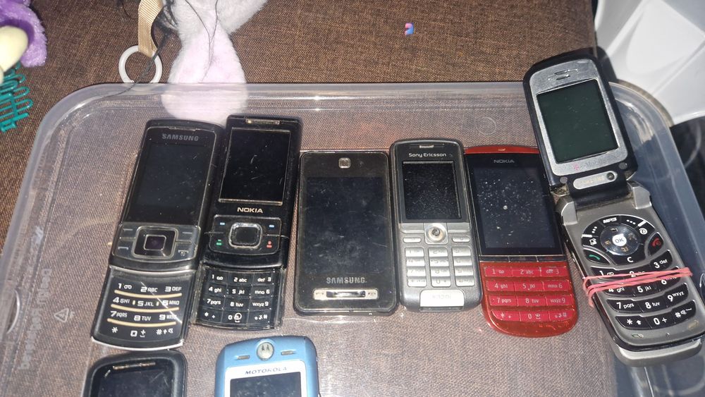 telefoane butoane mari