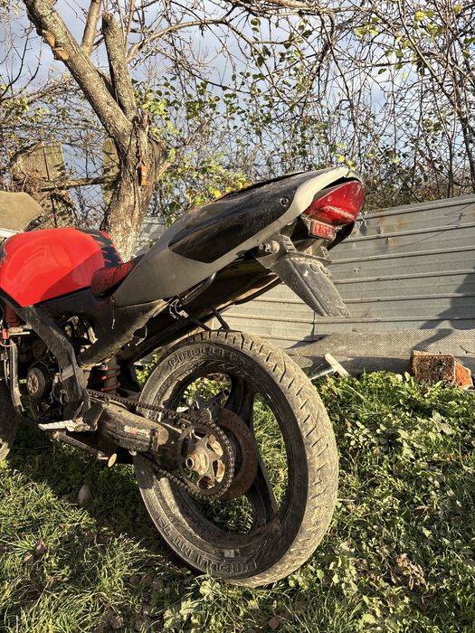 Vand motocicleta aprilia