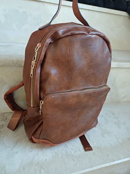 Дамска кожина раница