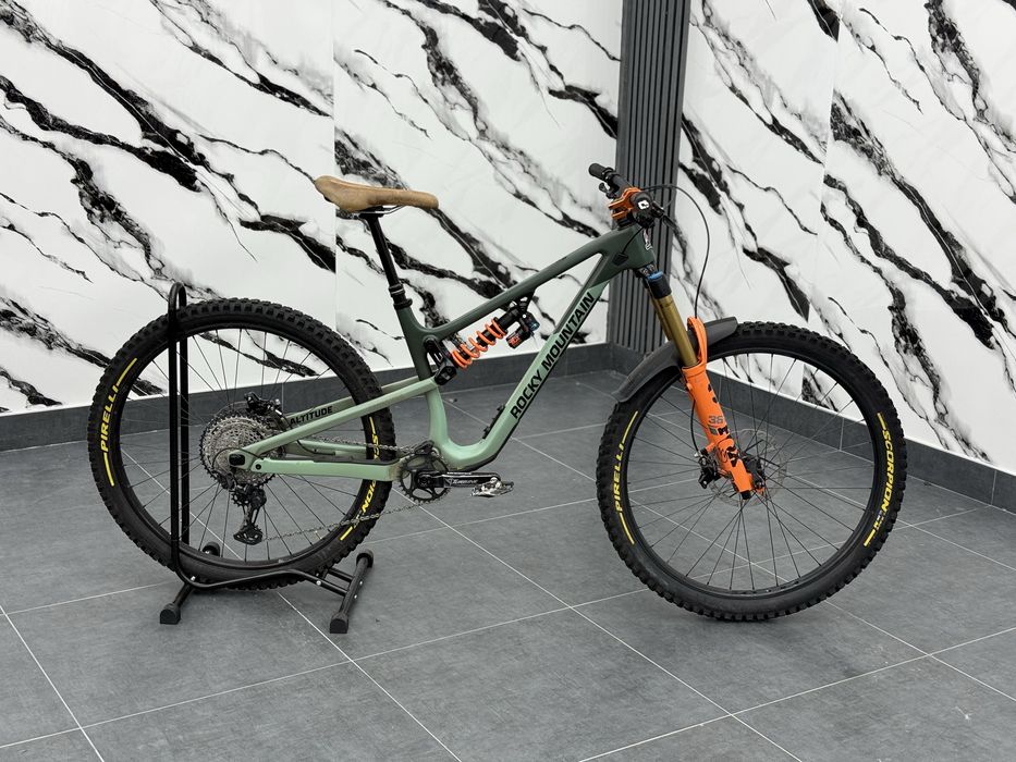 Rocky Mountain Altitude Carbon C70 2022 размер М 29 цола 1х12 Shimano