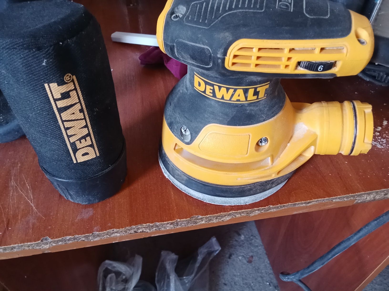 Орбитальная шлифмашина Dewalt dwe 6423-qs