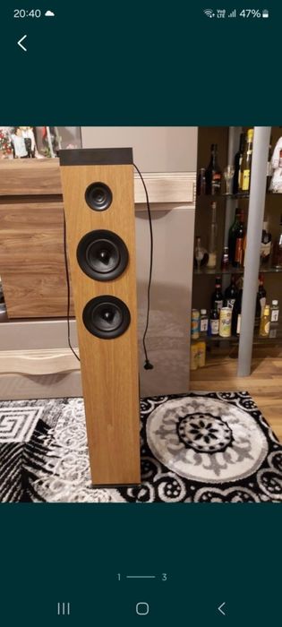 Vând boxa Bluetooth