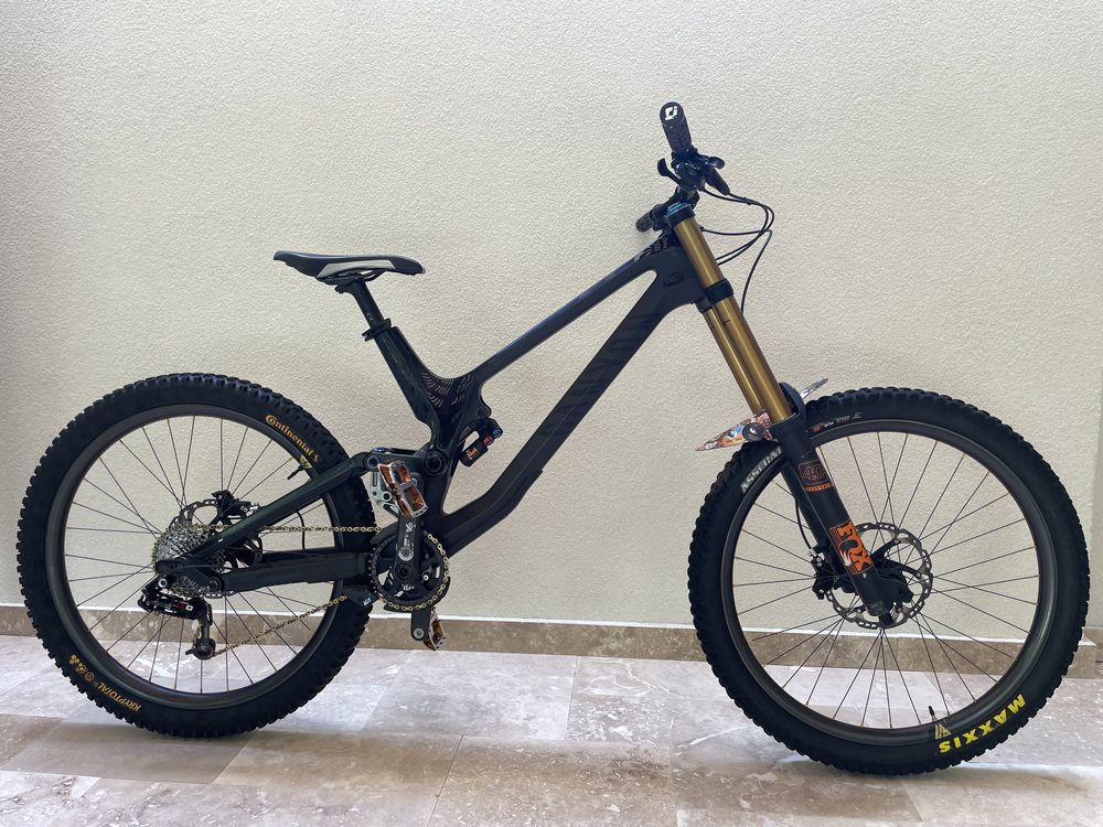 Vand bicicleta downhill Canyon Sender CF9.0 XL 27,5”