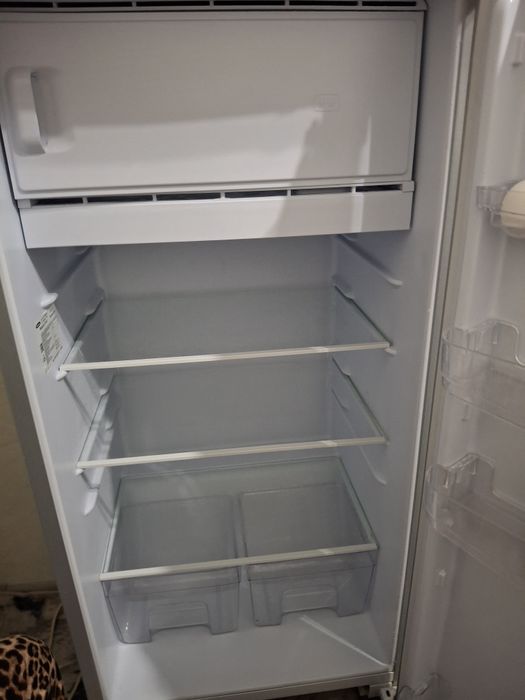 Xolodilnik bryussa yangi 3oy ishlagan