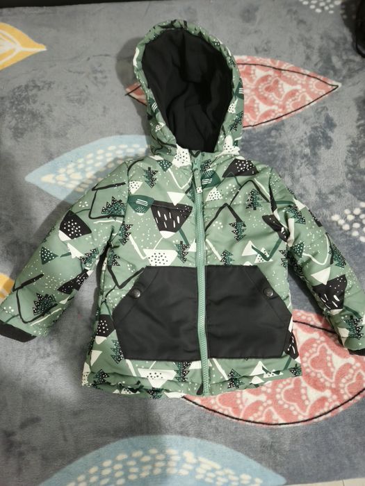 Geaca groasă impermeabila 104