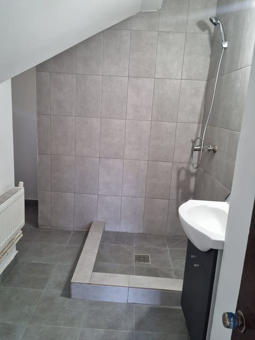 Ofer cazare muncitori 35 lei / zi