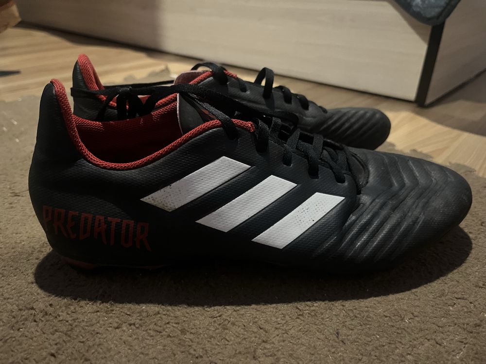 Калеври Adidas     Predator