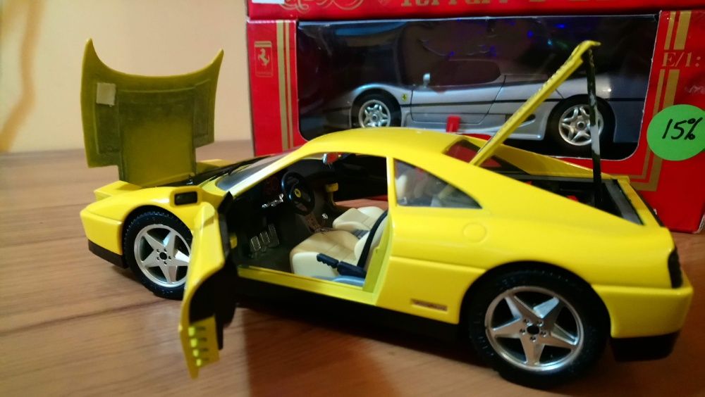 1 :18 Ferrari 348 TB-Mira,365 GTS Solido