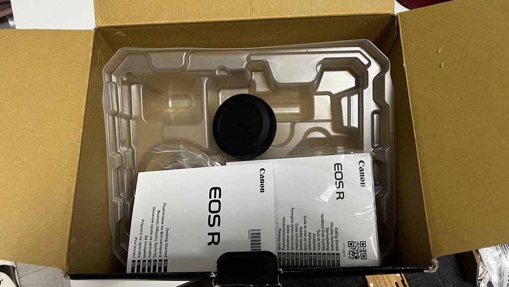 Canon EOS R Cameră Foto Mirrorless 30,3 MP FullFrame, încă în garanție
