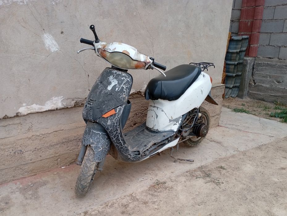 Мопет hinda dio на ходу