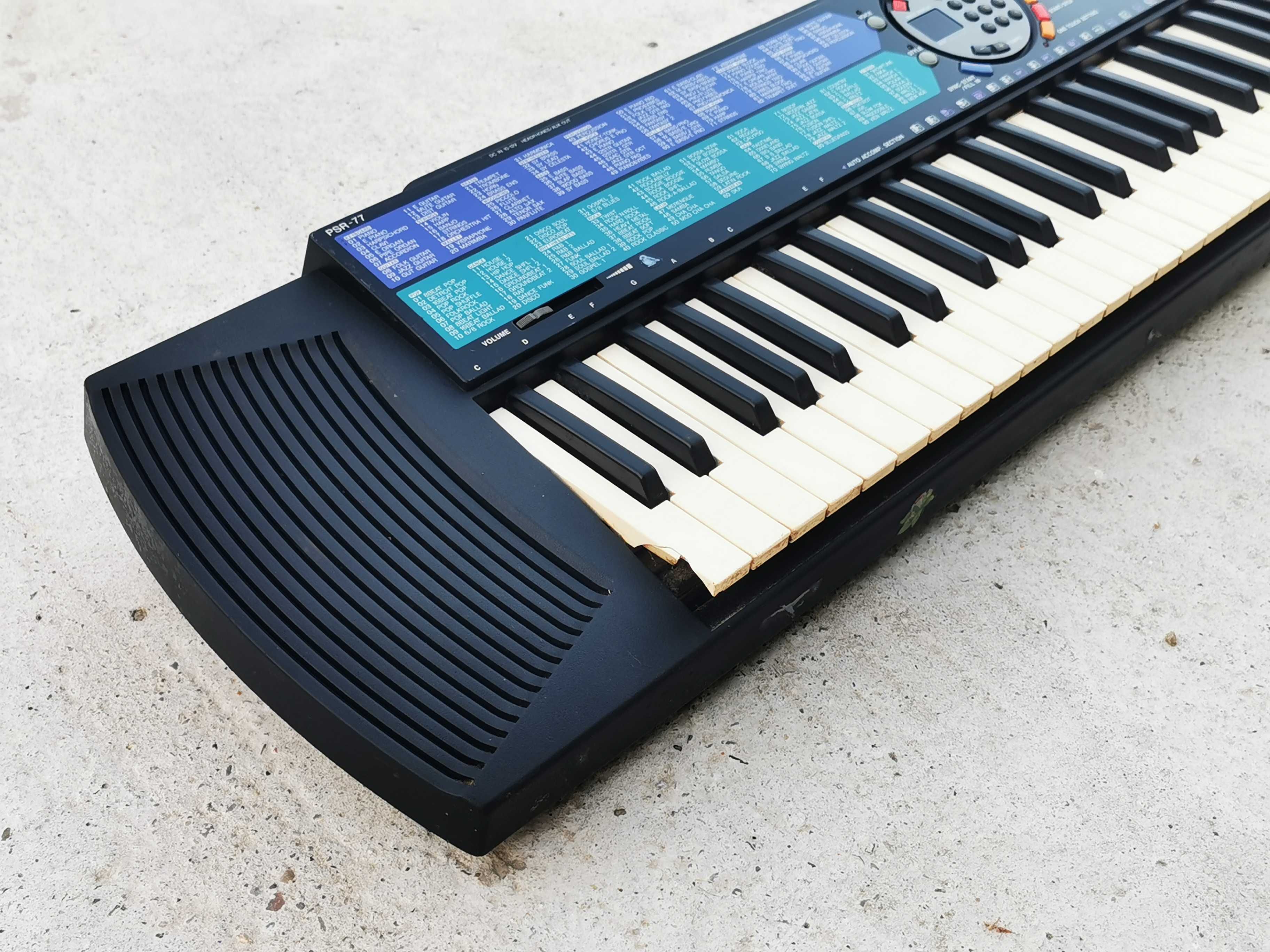 Orga Yamaha PSR - 77