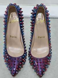 Vand pantofi cu toc marca  CHRISTIAN LOUBOUTIN