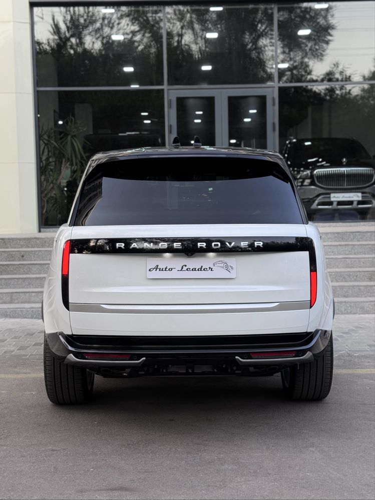 Range Rover Autobiography P530 LWB