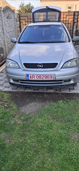 Dezmembrez Opel astra  G 1,7 dizel.  Masina funcționează perfect.