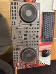 Consola DJ Numark NS4FX