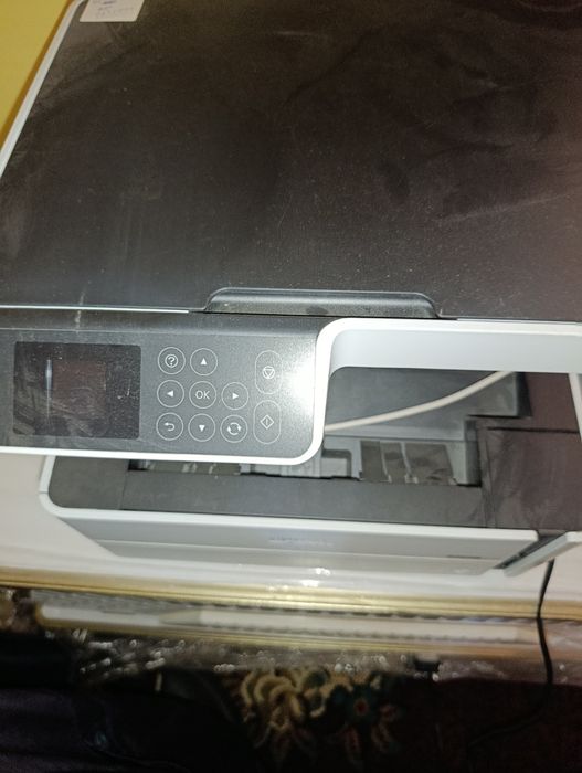 Epson M2140 deyarli yangi