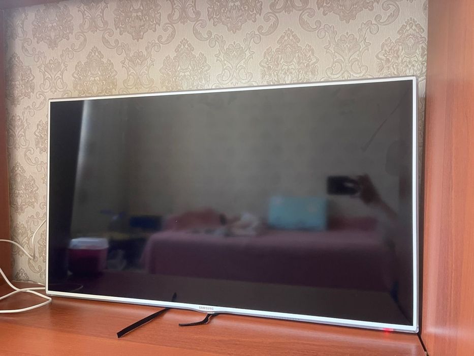 Продам телевизор