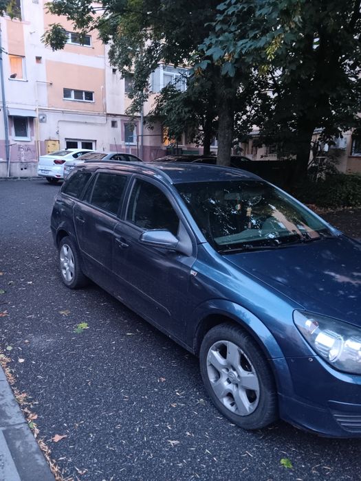 Vând Opel astra H