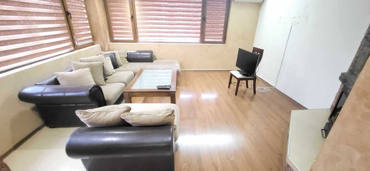 Продава се Етаж от къща в Попово - 95 кв.м за 859 €/кв.м - Снимка #2