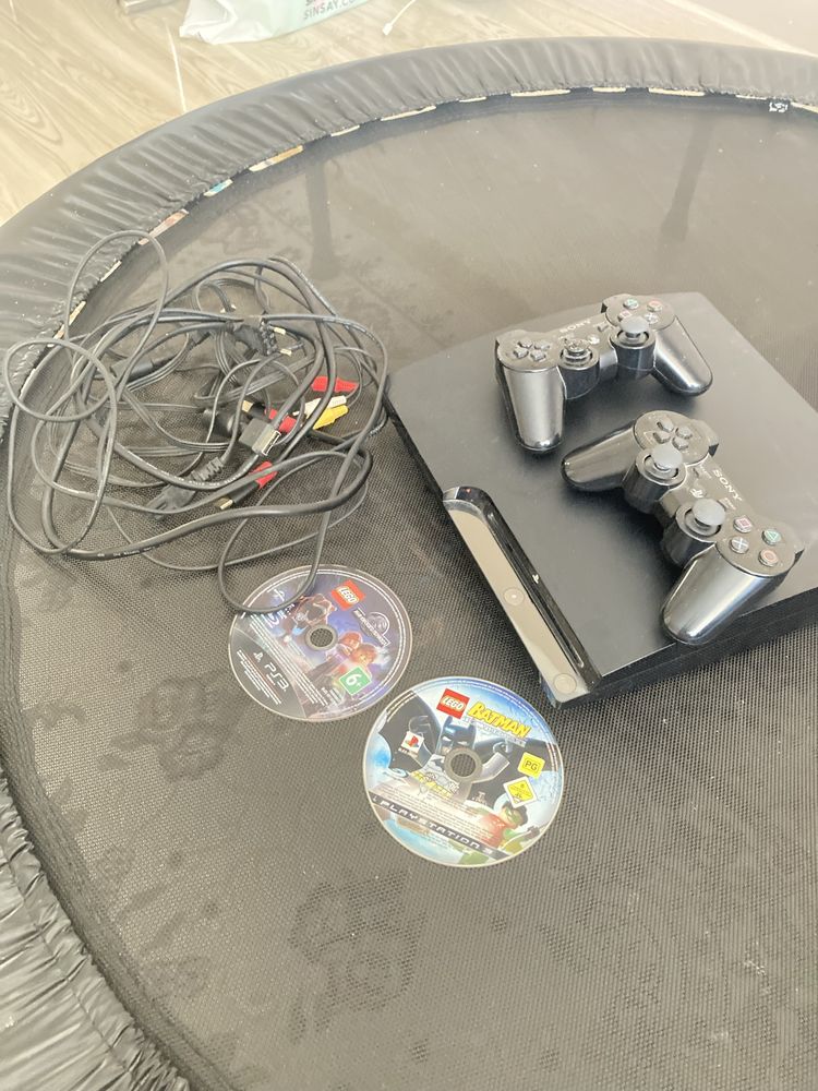 Ps3 + 2 джостика + диски в отличном состоянии
