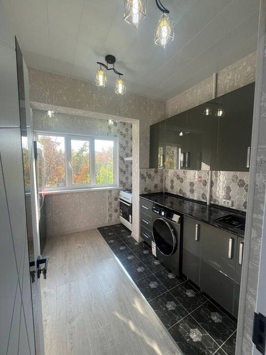 Продам 2 комнатную,Ц6, метро Минор, маркет корзинка