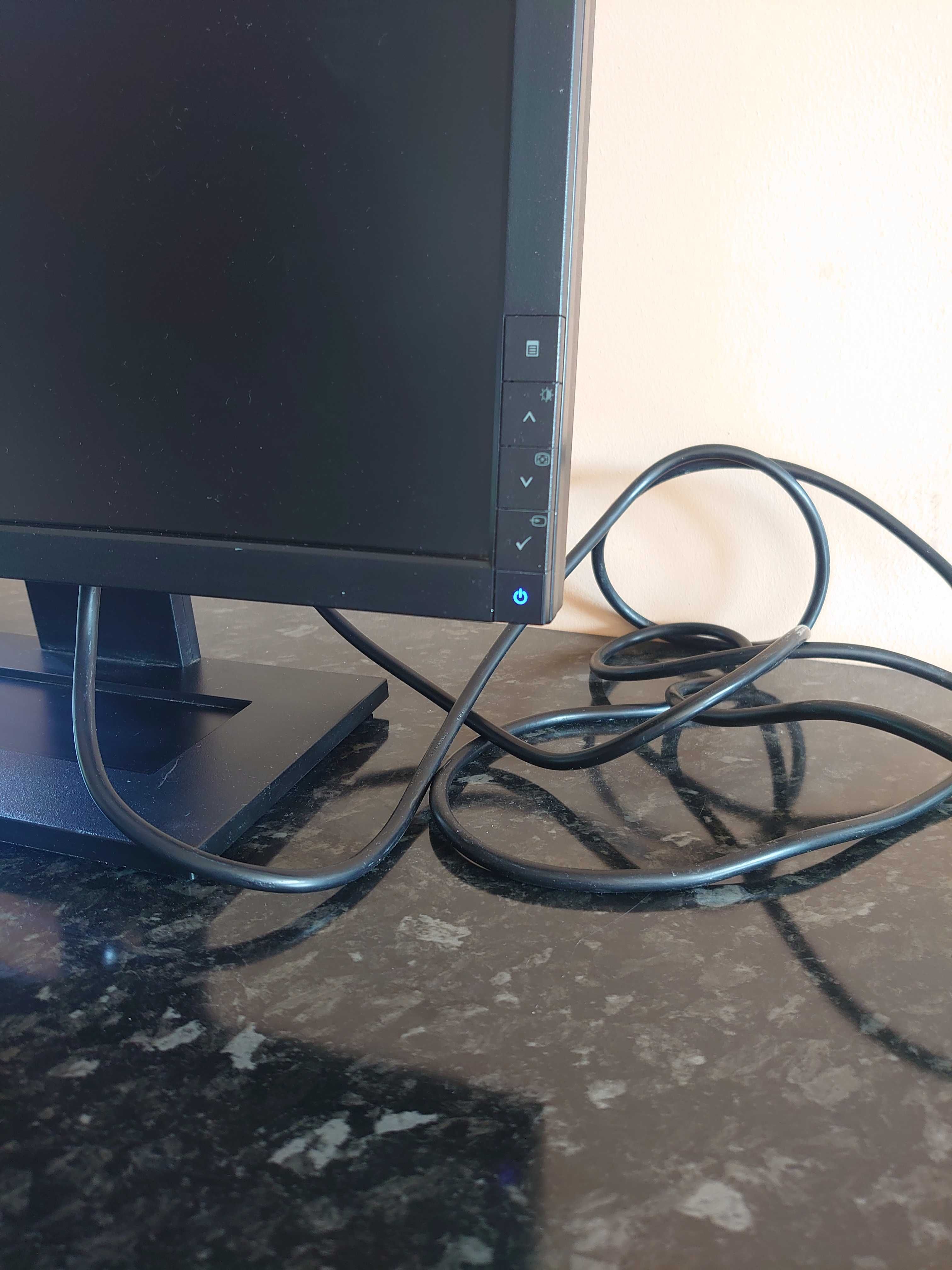 Монитор Dell LCD 2009 години