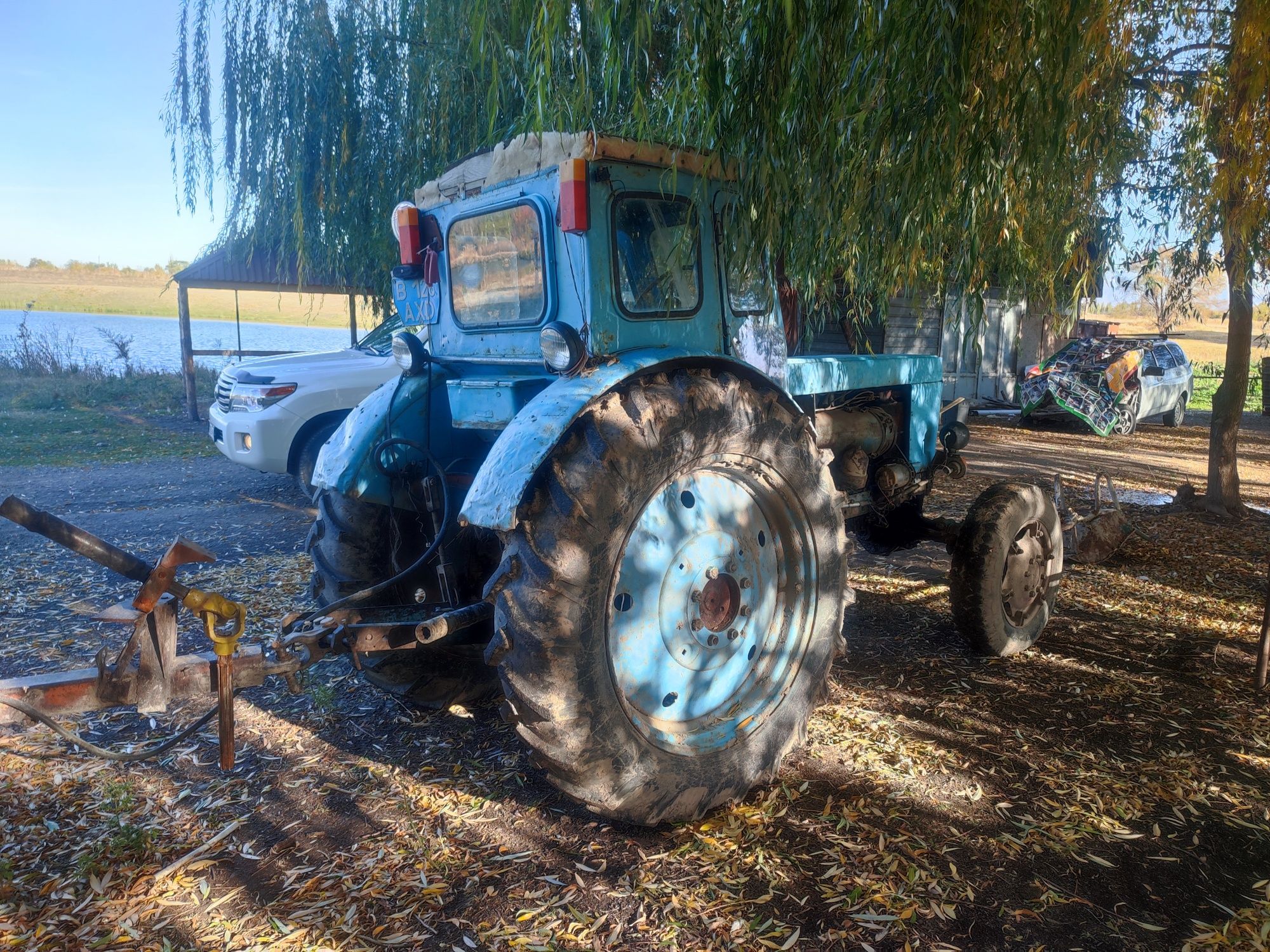 Трактор Т40 с прессом , обмен на скот