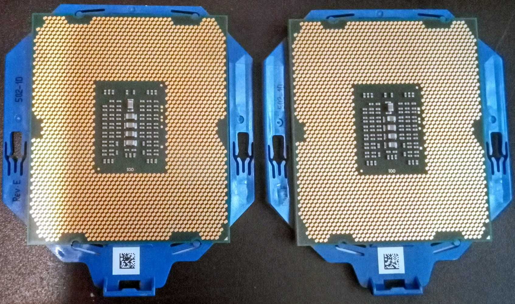 Poze reale detalii diverse CPU Intel Xeon i7 cu sau fara radiator