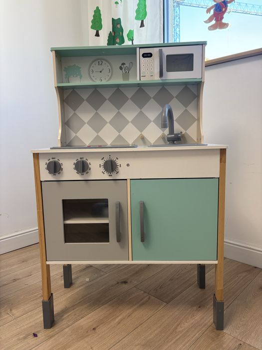 Bucatarie din lemn pt copii