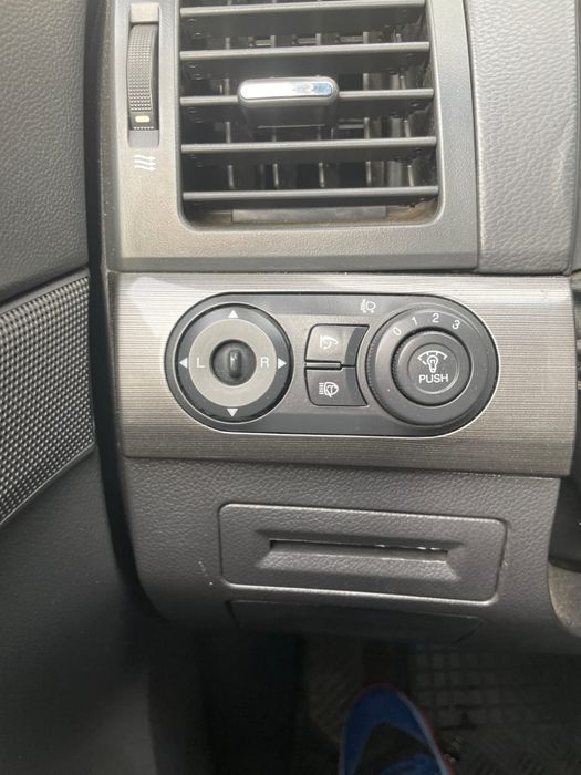 Vând chevrolet captiva