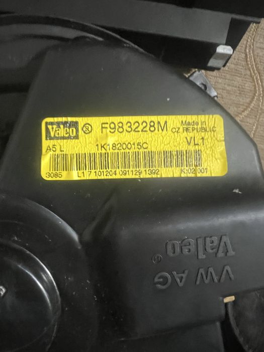 Ventilator Habitaclu / Ventilator Aeroterma Audi A3 (8P) cod F983228M