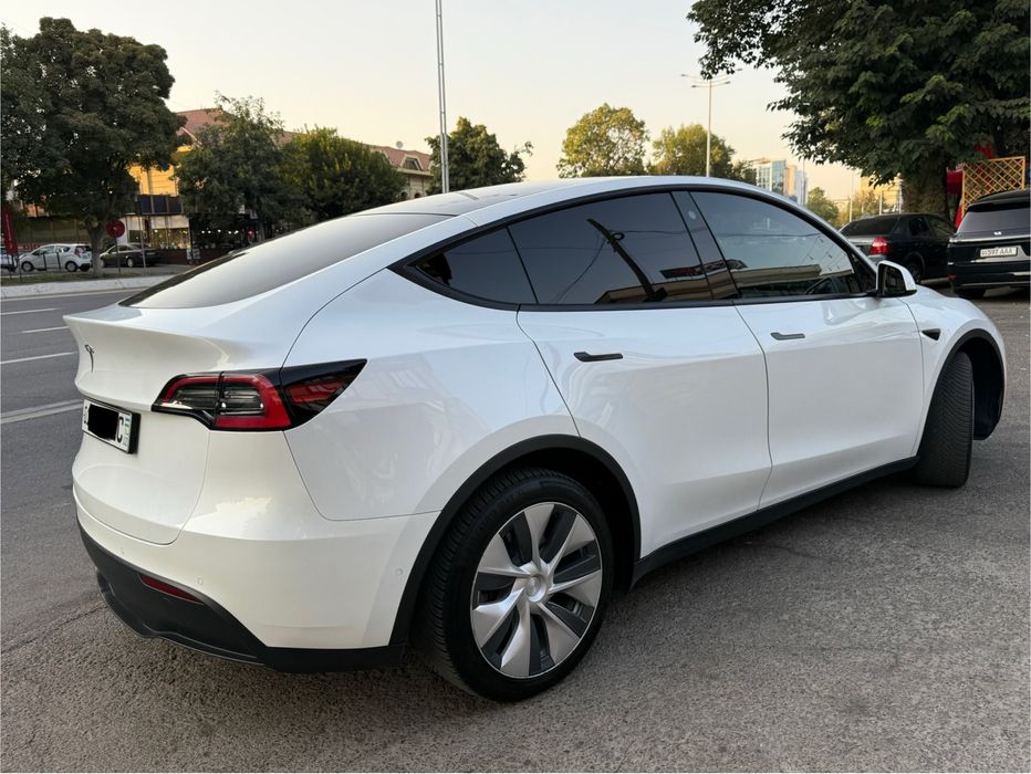 Продается Tesla model Y