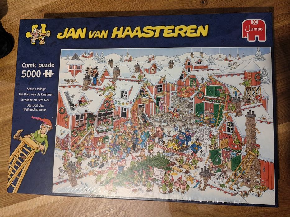 Пъзел Jumbo от 5000 части - Селцето на дядо Коледа Jan van Haastern