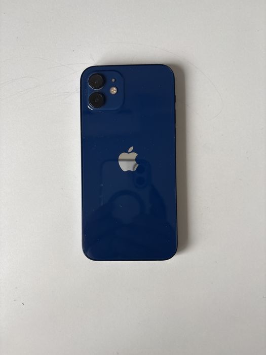 iPhone 12 с коробкой