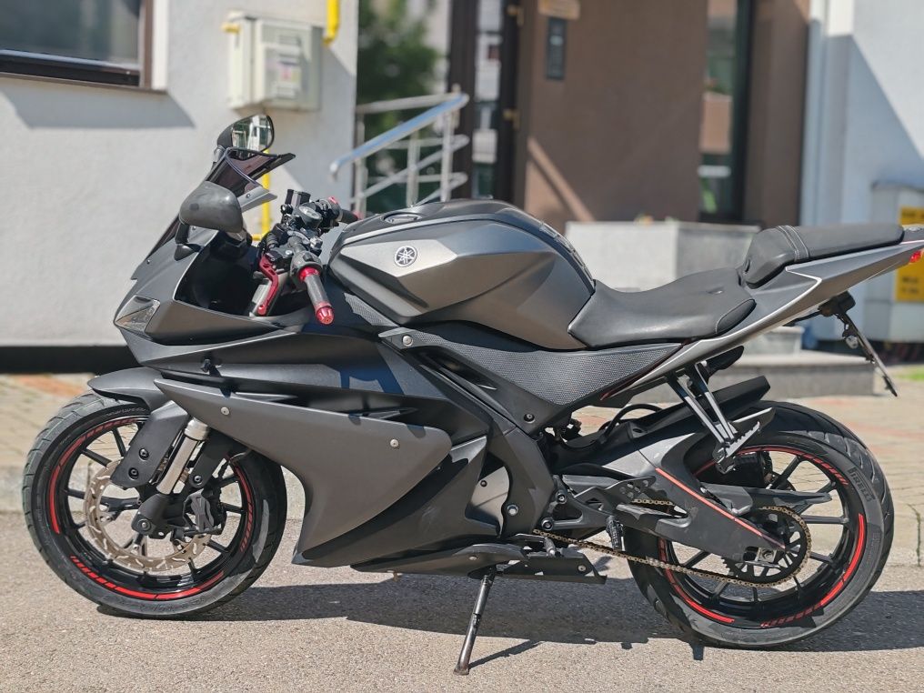 Yamaha yzf 125 Gen 2 an 2015