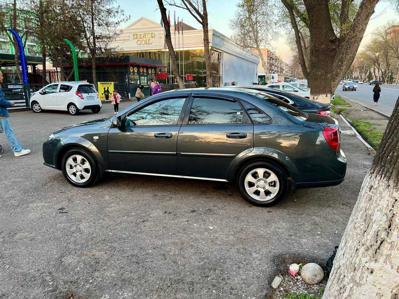 Продам Lacetti gentra 2018