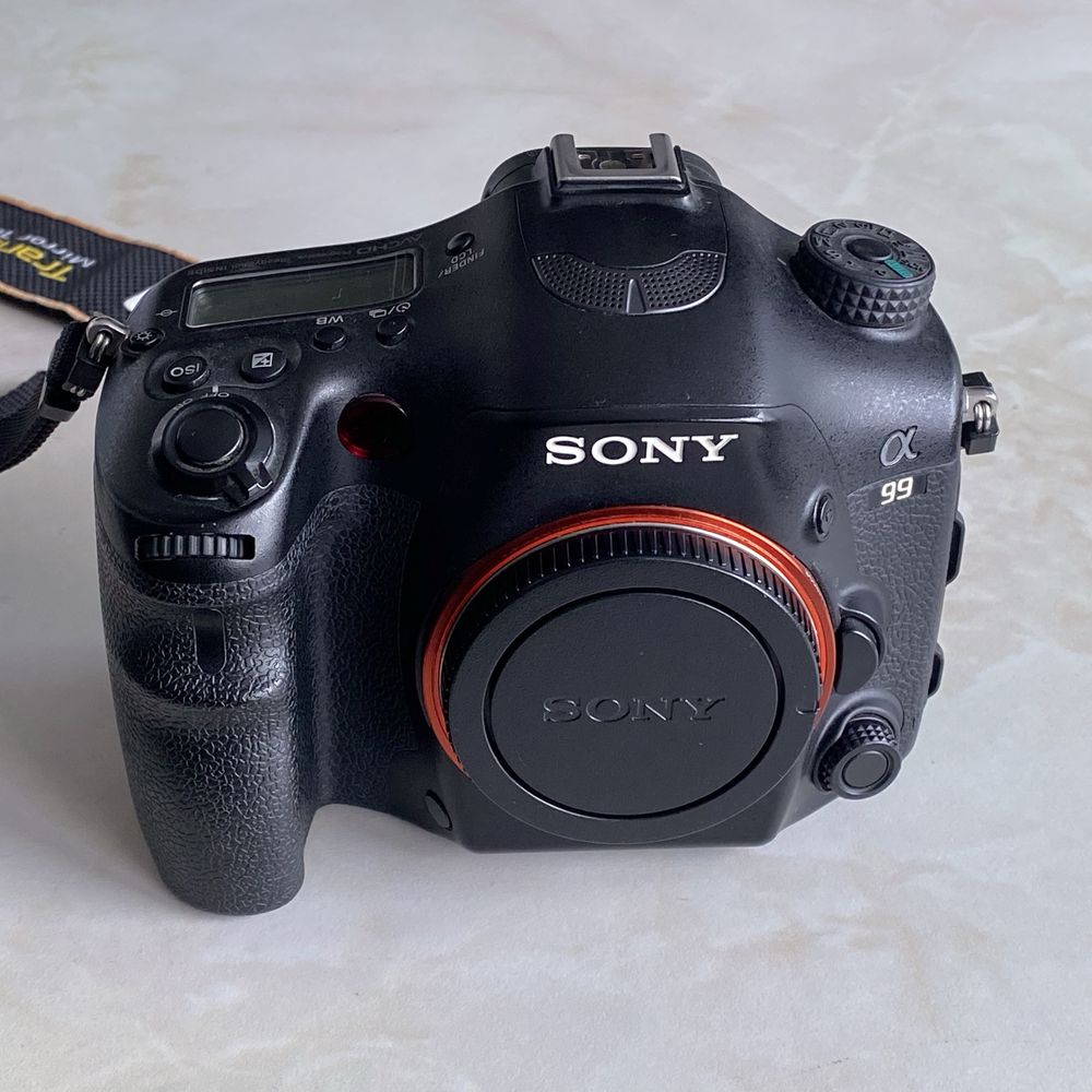 Sony A99  (Full Frame) DSLR фото видео камера