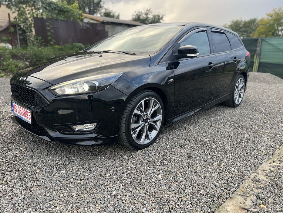 Ford Focus ST LINE 1.5 benzina automat