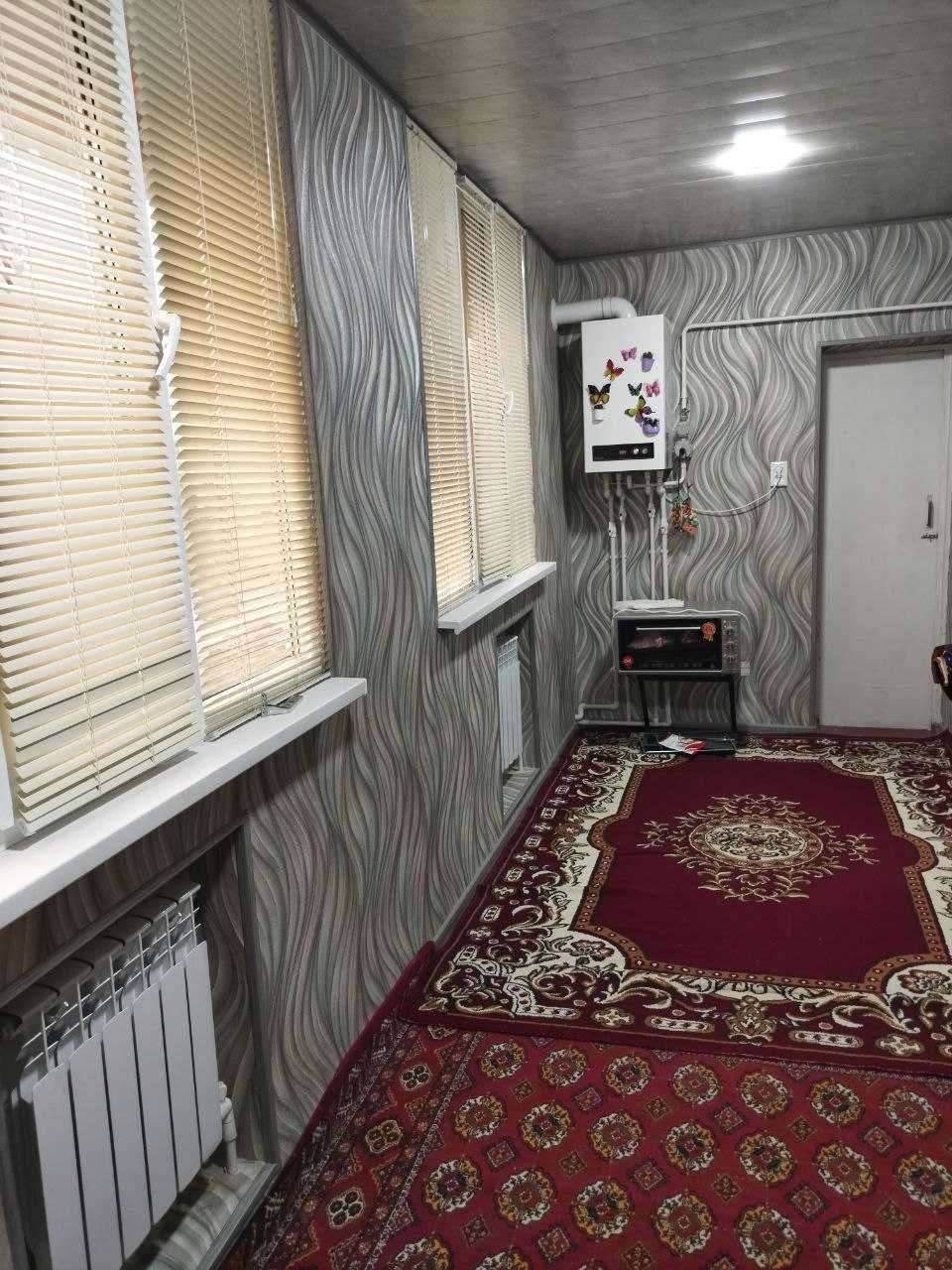 Сдаётся в аренду квартира в г. Бекабад, 14-й мик. 61 дом 22 кв.