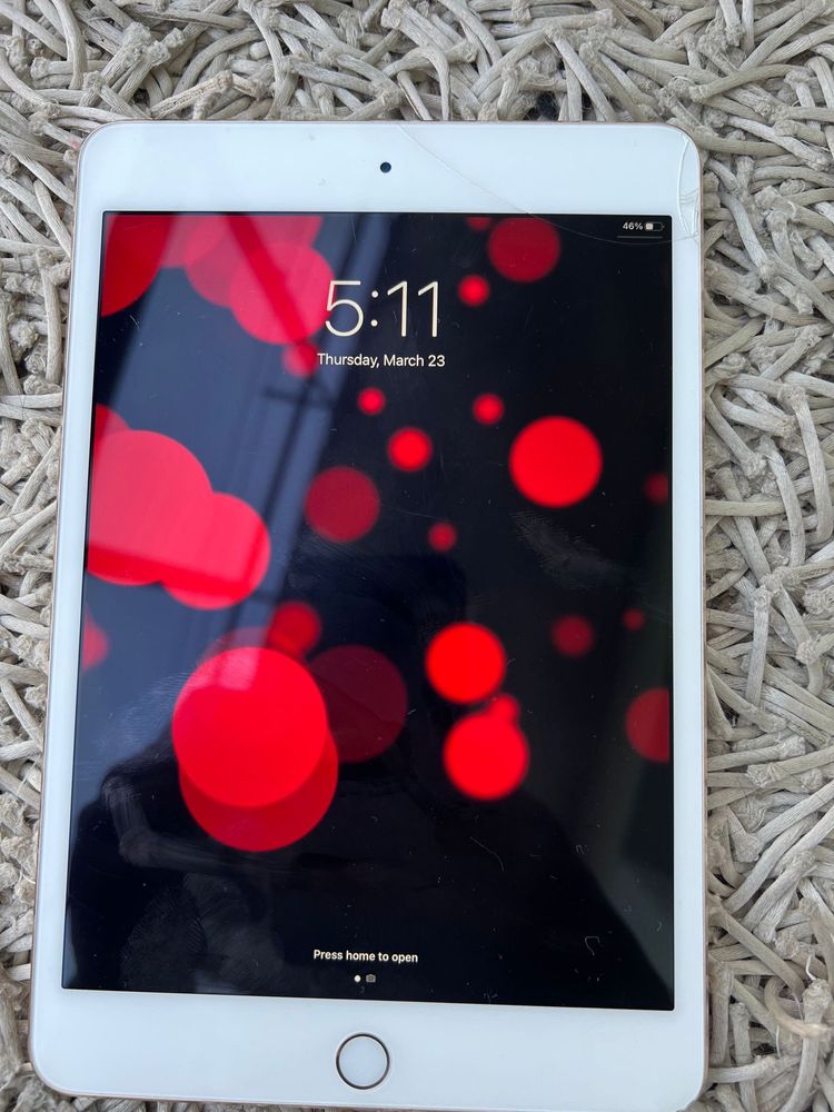 iPad mini 4 128gb